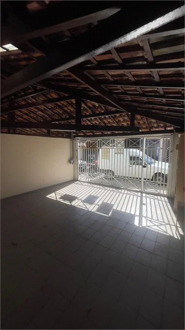 Sobrado à venda com 4 quartos, sendo 1 suíte, em Jardim Ester Yolanda, São Paulo, SP
