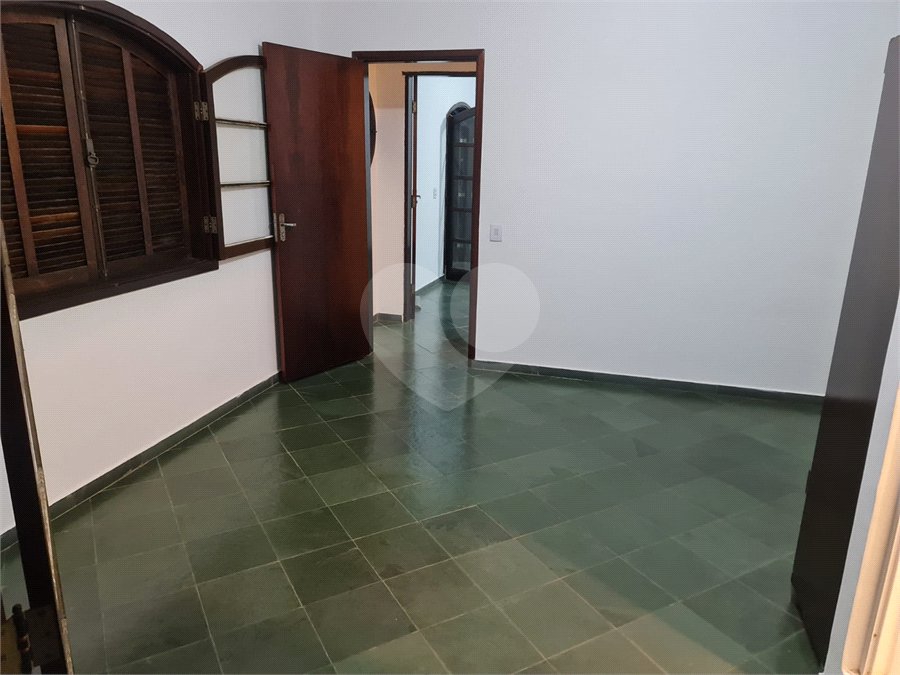 Sobrado para alugar com 3 quartos, sendo 2 suítes, em Jardim Paulista, Atibaia, SP