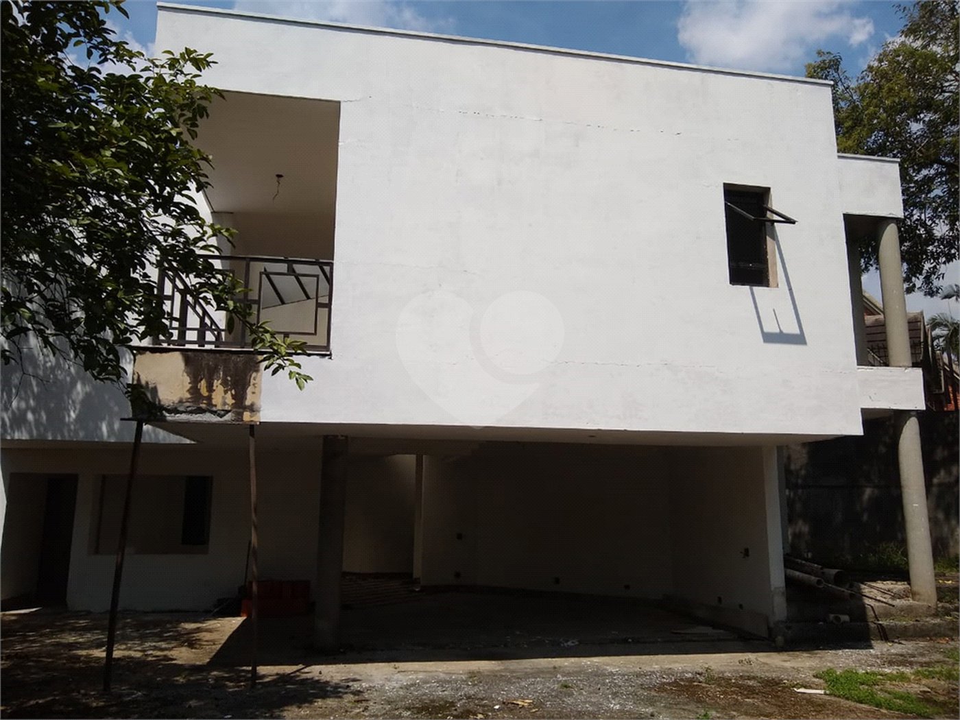Sobrado à venda com 4 quartos, sendo 3 suítes,  em Morumbi, São Paulo, SP