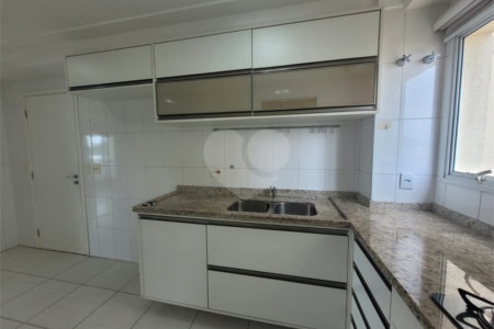 Apartamento à venda com 3 suítes no Centro, Santo André, SP