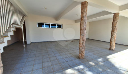 Casa à venda ou para alugar com 4 quartos, sendo 2 suítes, em Santa Rosa, Vinhedo, SP
