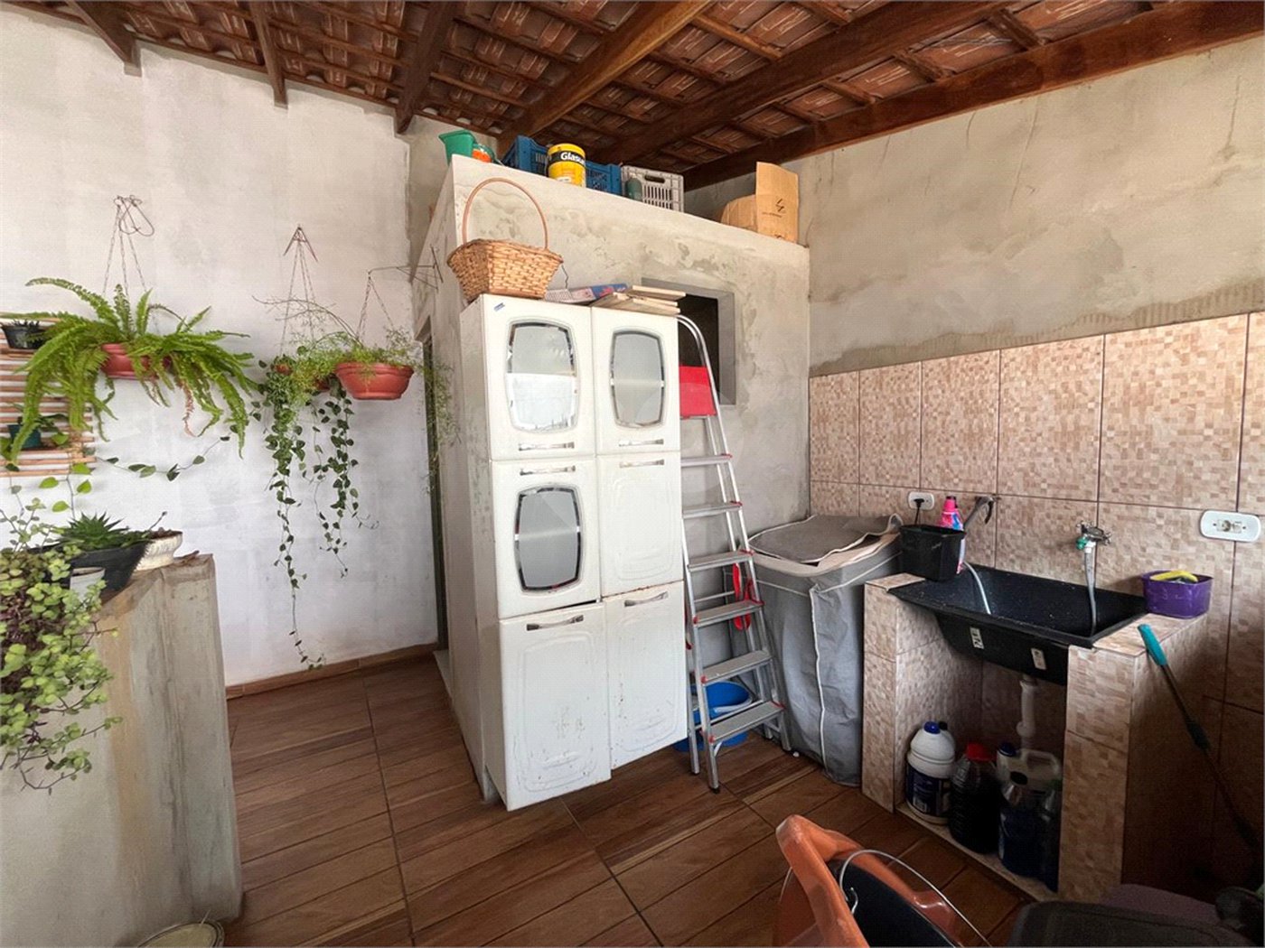 Casa à venda com 4 quartos, sendo 2 suítes, em Chapada Grande, Itapetininga, SP