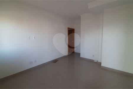 Casa à venda com 2 quartos no condomínio Residencial Luta, São Paulo - SP