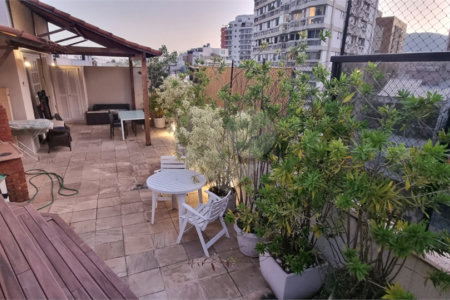 Cobertura à venda com 3 quartos, sendo 2 suítes,  em Lagoa, Rio de Janeiro, RJ