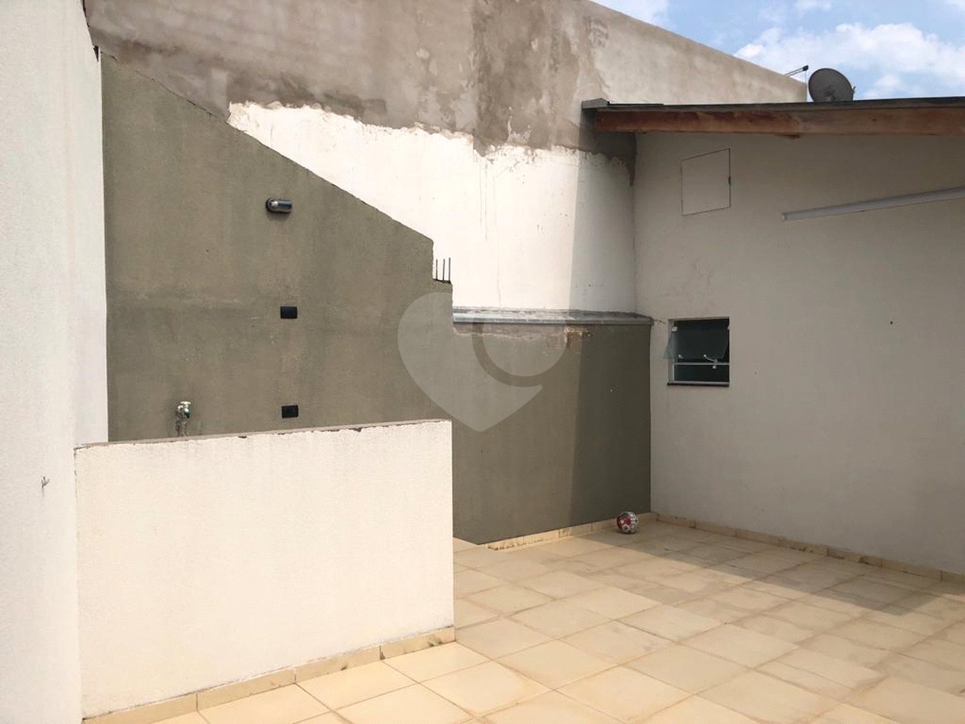 Casa à venda com 2 quartos, sendo 1 suíte, em Jardim Panorama, Salto, SP