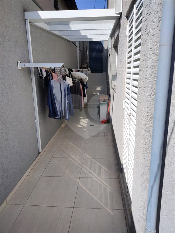Casa à venda com 3 quartos, sendo 1 suíte,  no condomínio Residencial Jardim das Palmeiras, Vinhedo - SP