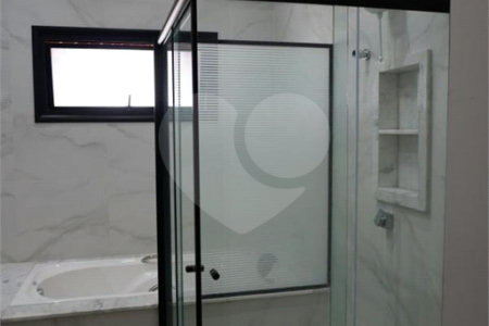 Casa à venda com 4 quartos, sendo 2 suítes, no condomínio Primavera, Salto - SP