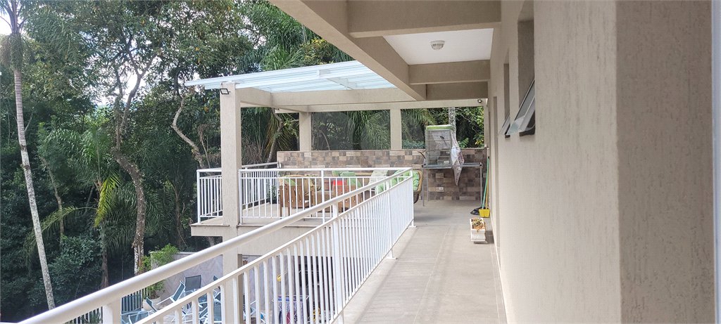 Casa à venda ou para alugar com 3 suítes no condomínio Sausalito, Mairiporã - SP