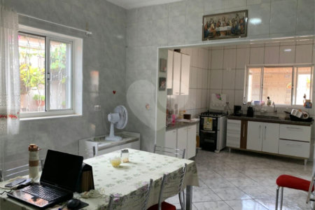 Casa à venda com 2 suítes em Jardim Renata, Indaiatuba, SP