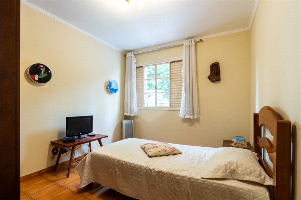 Sobrado à venda com 4 quartos, sendo 1 suíte, em Brooklin, São Paulo, SP