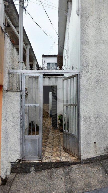 Sobrado à venda com 6 quartos em Chora Menino, São Paulo, SP