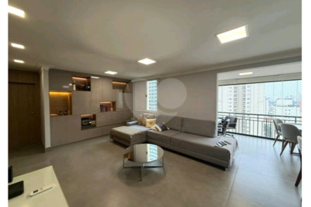 Apartamento à venda com 3 quartos, sendo 2 suítes, em Brooklin Paulista, São Paulo, SP
