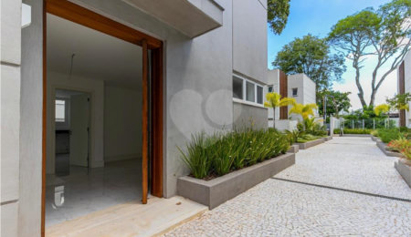 Casa à venda com 4 suítes no condomínio Hípica Garden, São Paulo - SP