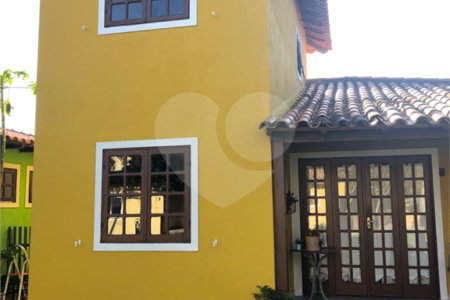 Casa à venda com 3 quartos, sendo 1 suíte, em Marina, Armação dos Búzios, RJ