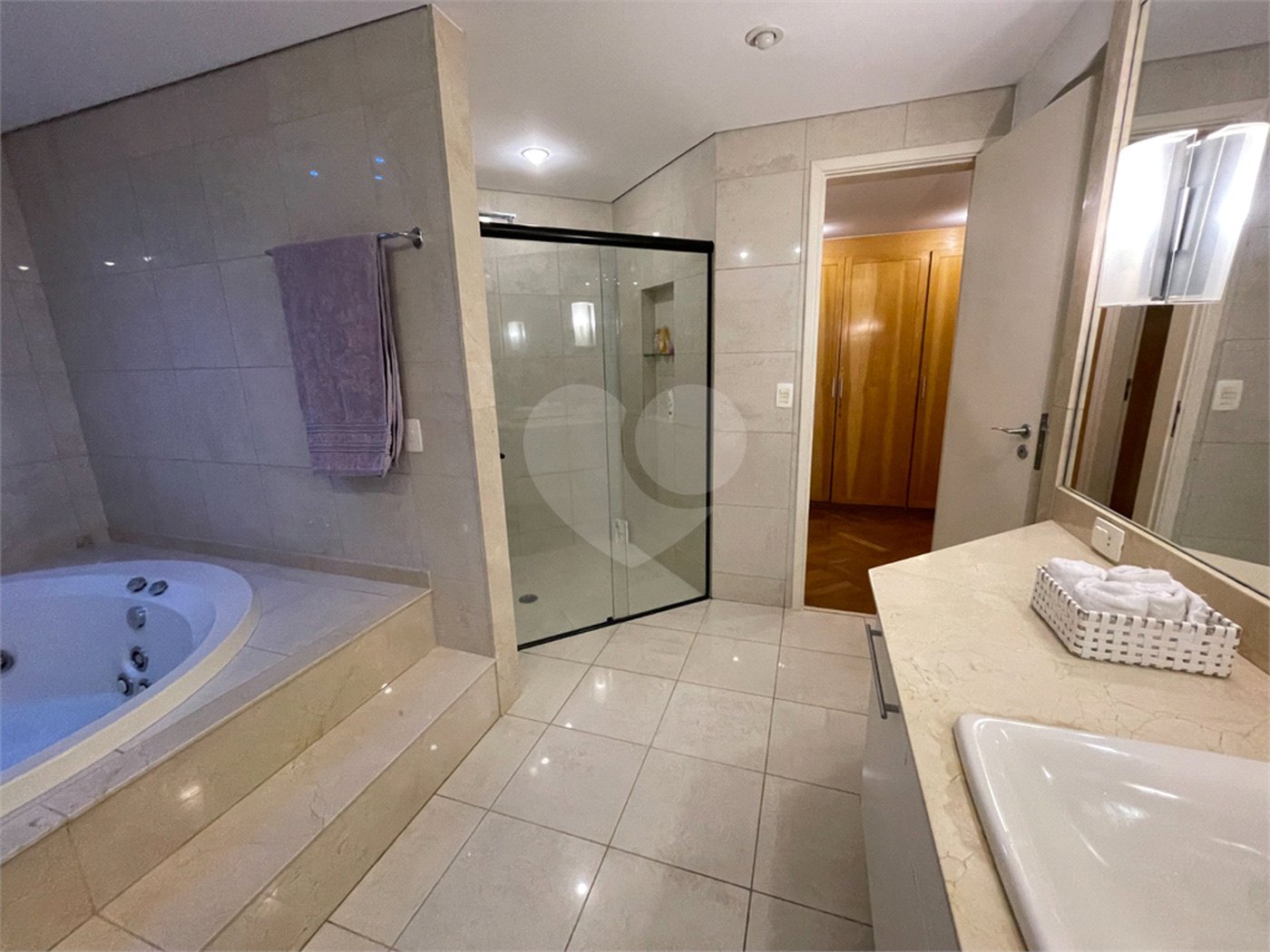 Apartamento à venda com 4 suítes em Vila Suzana, São Paulo, SP