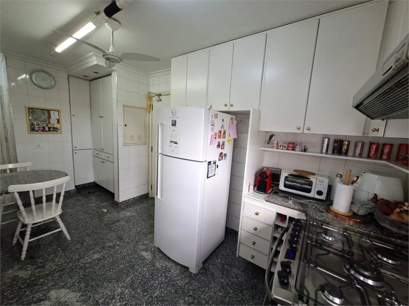 Cobertura à venda com 4 quartos, sendo 3 suítes, em Vila Progredior, São Paulo, SP