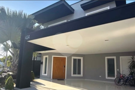 MARAVILHOSA CASA NO URBANOVA QUE REUNE CONFORTO E SOFISTICAÇÃO, 262m² - 4 SUITES e 4 Vagas.