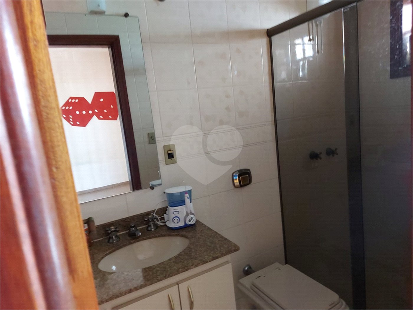 Sobrado à venda com 5 quartos, sendo 4 suítes, em Santa Rosa, Vinhedo, SP