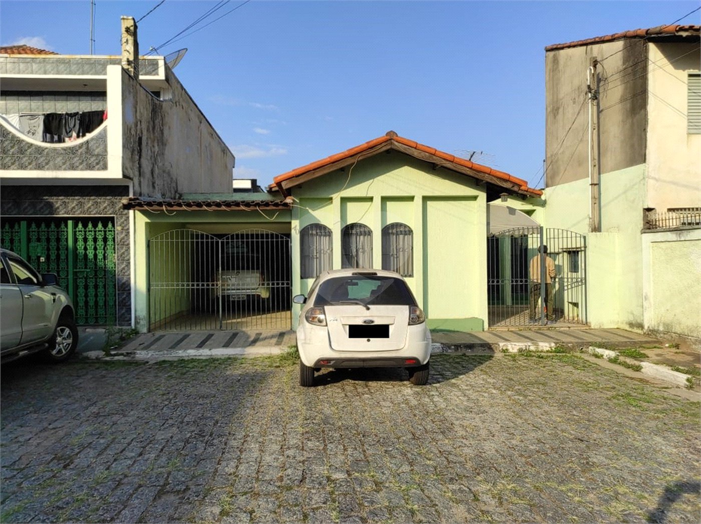 Casa à venda com 3 quartos, sendo 1 suíte, no Centro, Poá, SP