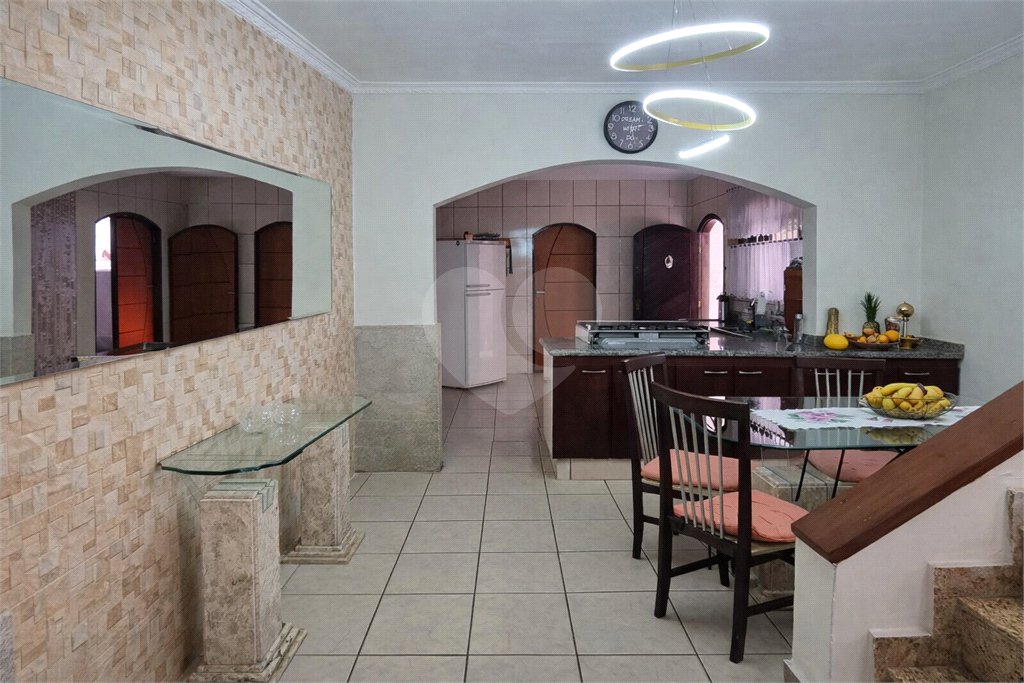 Casa à venda com 3 quartos, sendo 1 suíte, em Centreville, Santo André, SP