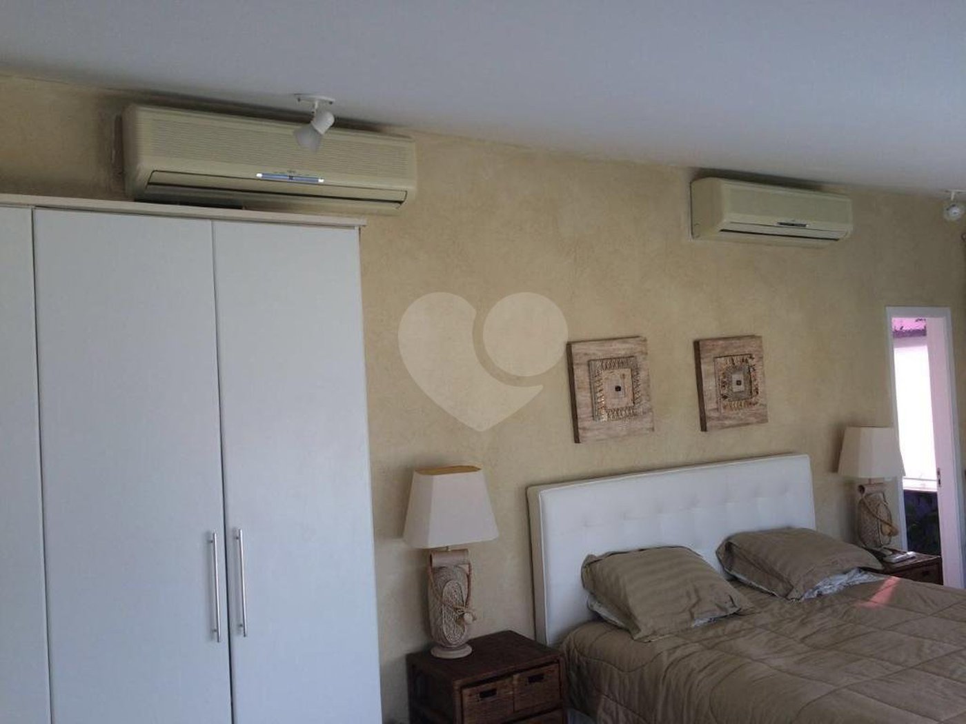 Triplex à venda com 6 suítes em Riviera de São Lourenço, Bertioga, SP