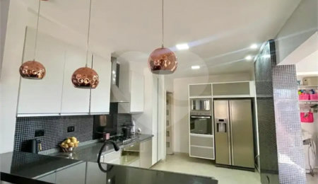 Sobrado à venda com 3 quartos, sendo 1 suíte,  em Vila Siqueira (zona Norte), São Paulo, SP
