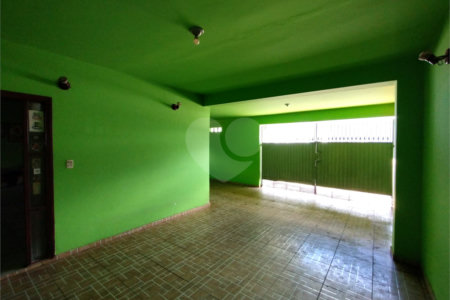 Casa à venda com 3 quartos, sendo 1 suíte, no Centro, Itapetininga, SP