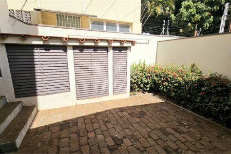 Sobrado à venda com 3 quartos, sendo 1 suíte, em Jardim Sumaré, Ribeirão Preto, SP