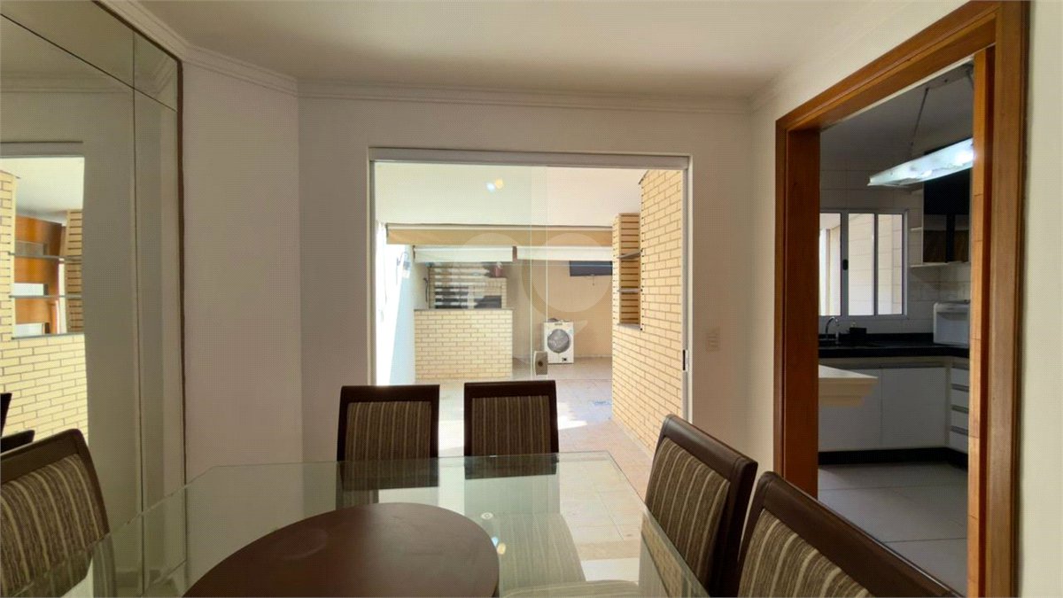 Casa à venda com 3 quartos, sendo 1 suíte, no condomínio Residencial Village Salermo, Sorocaba - SP