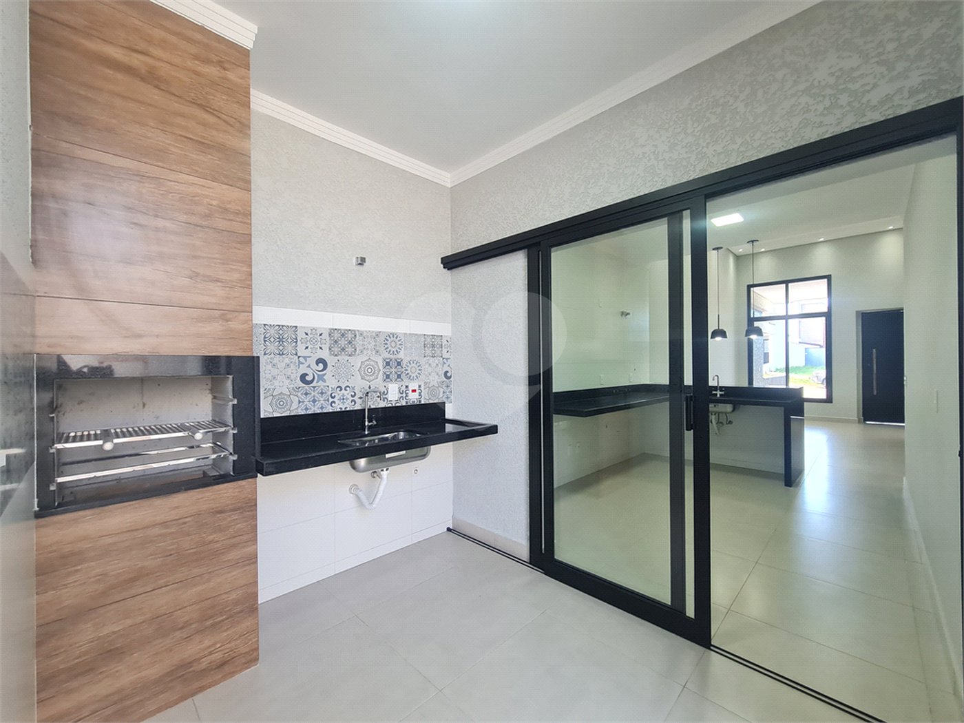 Casa à venda com 3 quartos, sendo 1 suíte, no condomínio Jardim Residencial Villagio Ipanema I, Sorocaba - SP