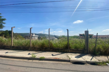 Terreno à venda em Vila Santa Helena, Atibaia, SP