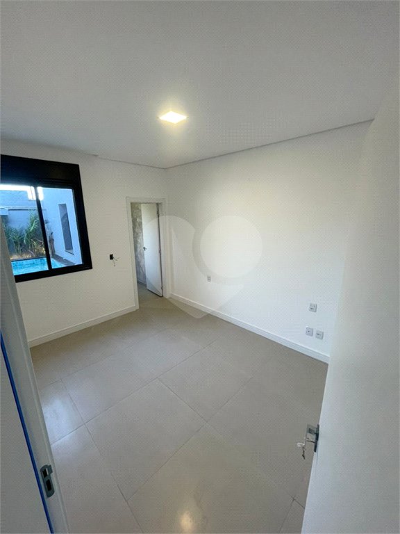Casa à venda com 3 quartos, sendo 2 suítes,  no condomínio Residencial Jardim, Sorocaba - SP