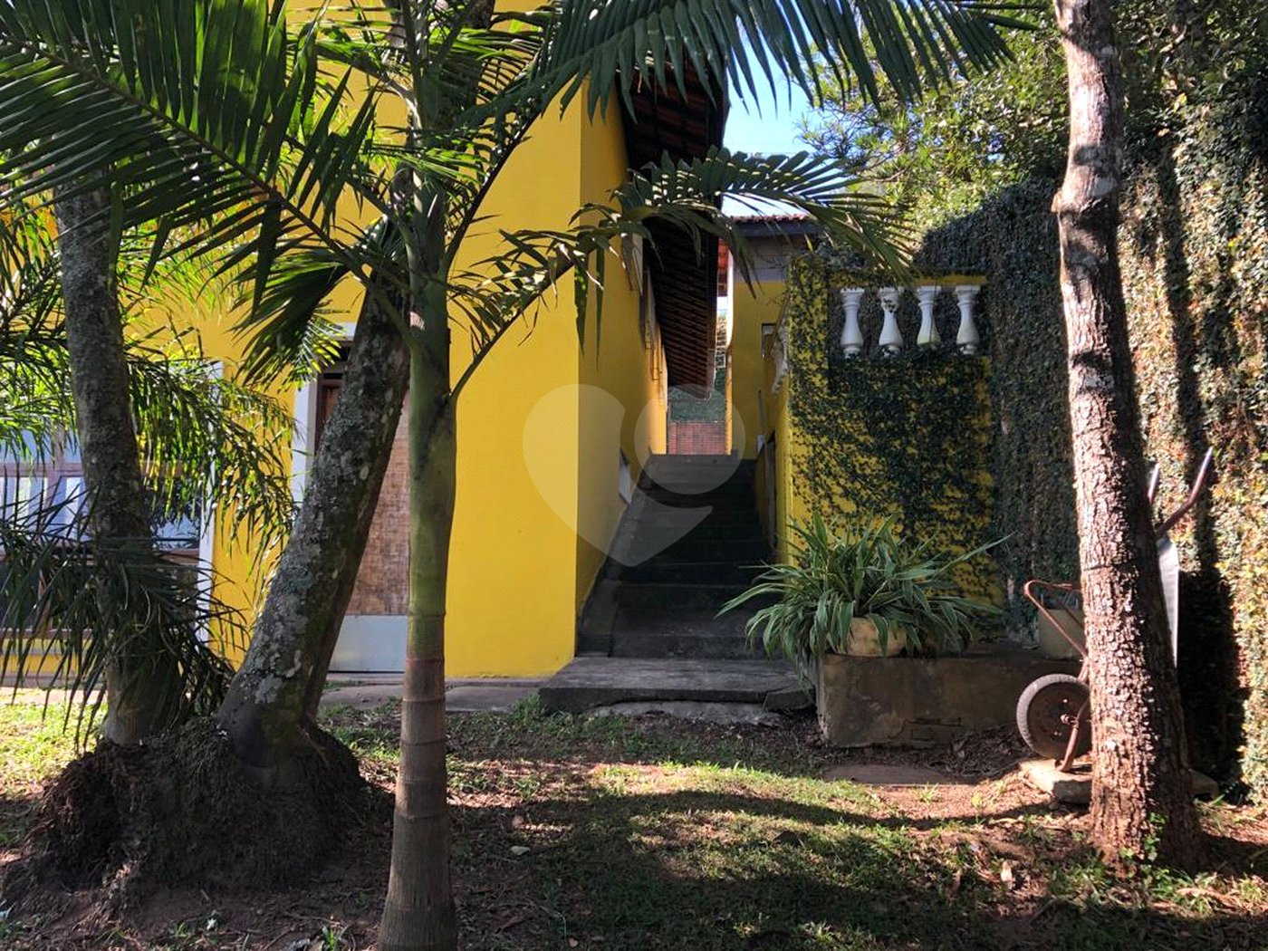 Casa Térrea à venda com 4 quartos, sendo 2 suítes, em Roseira, Mairiporã, SP