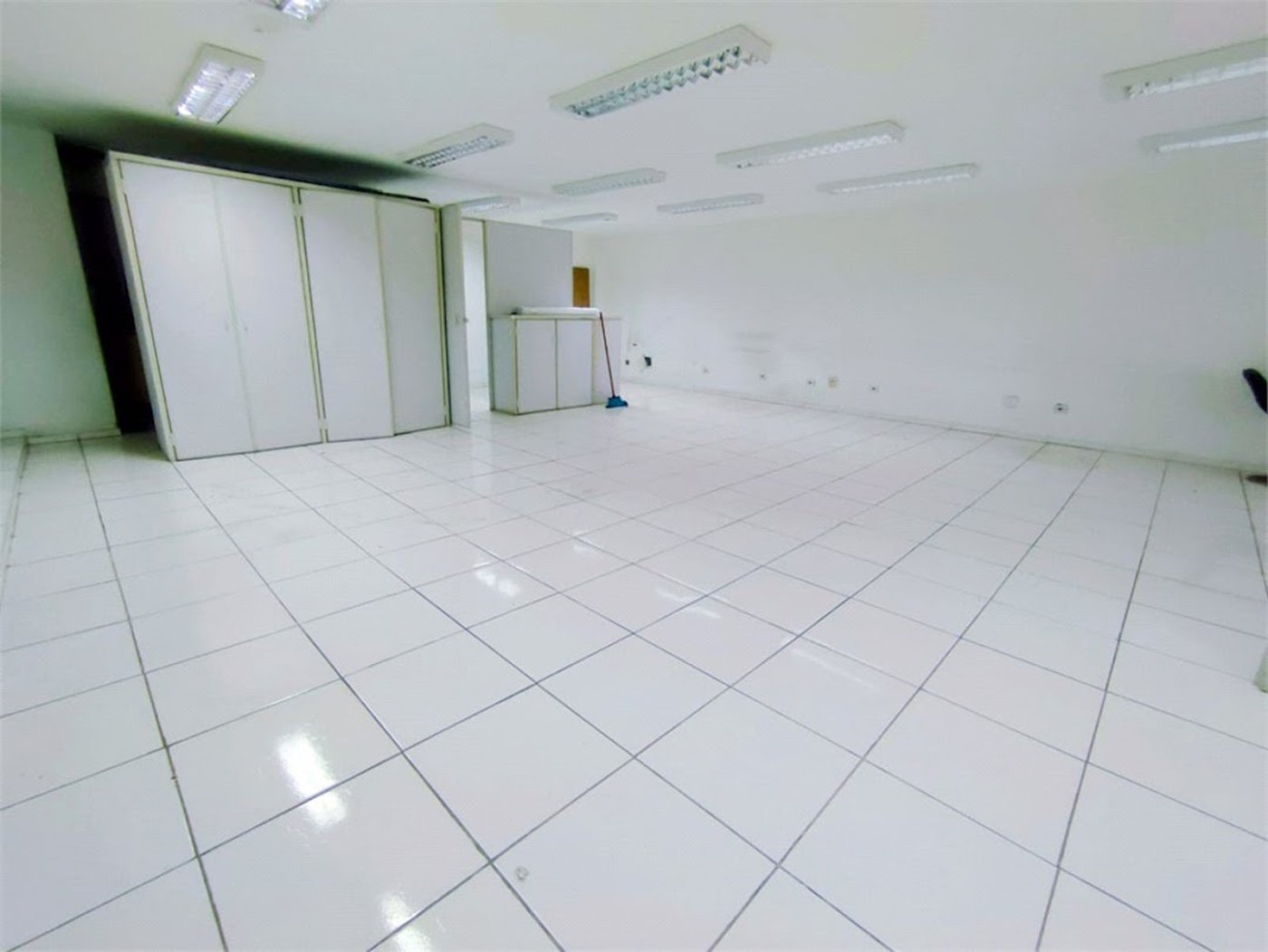 Sala Comercial para venda e locação, Centro, Santos - SA0103.