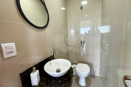 Casa à venda com 2 suítes em Loteamento de Chácaras Arumã, Sarapuí, SP