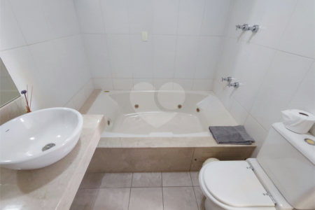 Apartamento à venda com 3 suítes em Jardim Faculdade, Sorocaba, SP