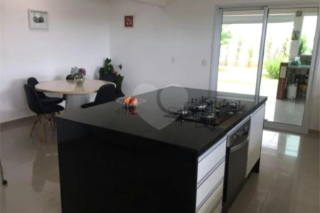 Condomínio à venda com 4 quartos, sendo 2 suítes, em Colinas do Paratehy, Mogi das Cruzes, SP