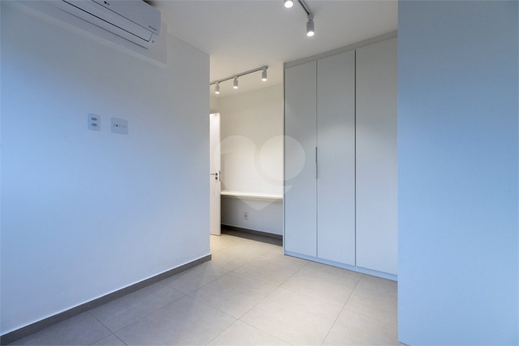 Apartamento à venda com 2 quartos, sendo 1 suíte, em Santo Amaro, São Paulo, SP