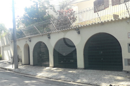Casa à venda com 3 quartos, sendo 2 suítes, em Jardim Leonor, São Paulo, SP