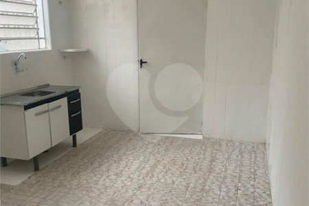 Sobrado à venda com 5 quartos, sendo 1 suíte, em Nova Piraju, São Paulo, SP