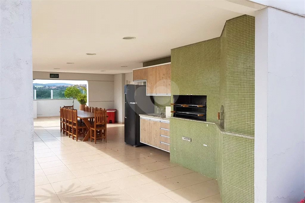 Apartamento à venda com 2 quartos, sendo 1 suíte,  no Centro, São Roque, SP