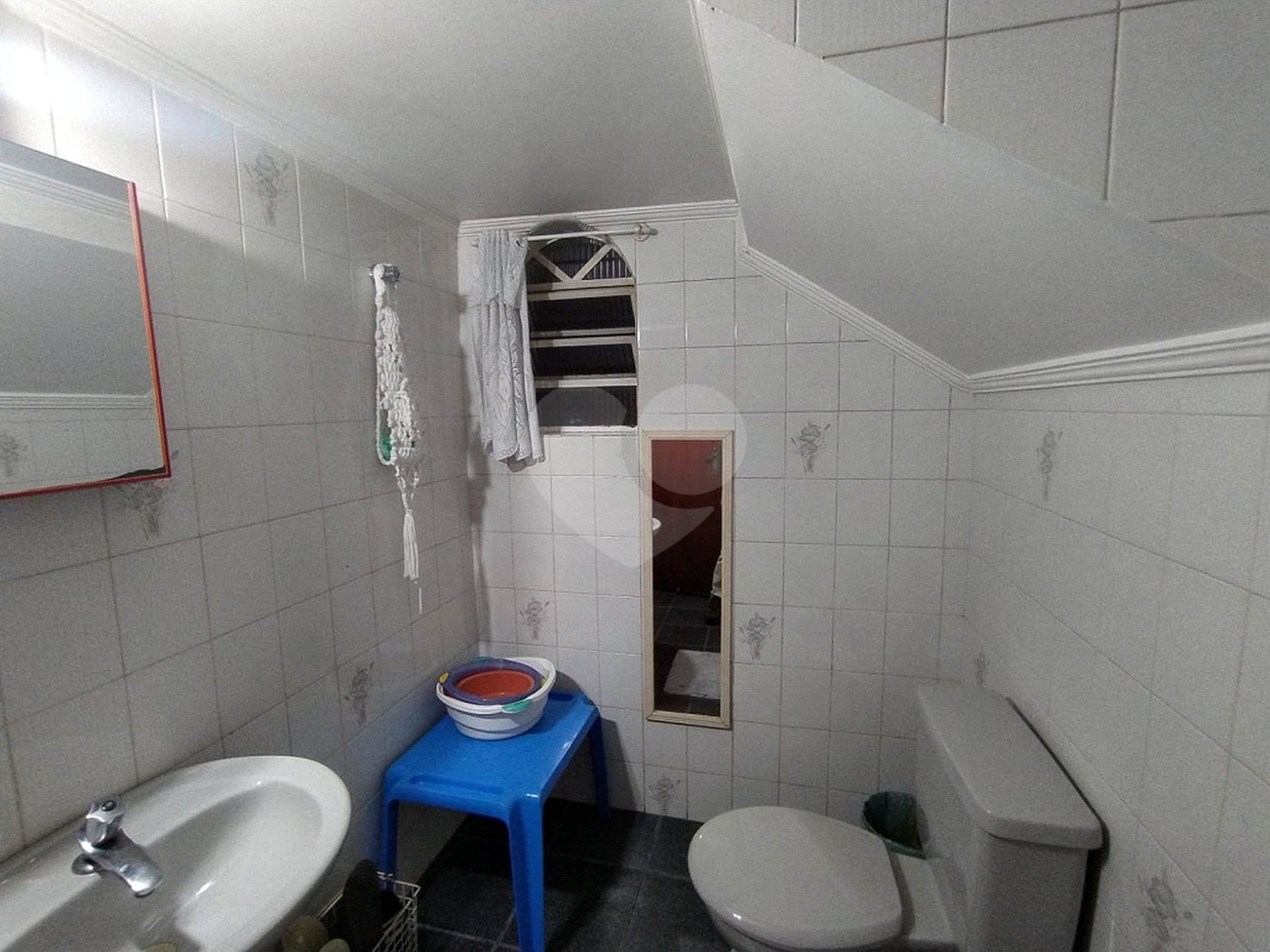 Sobrado à venda com 4 quartos, sendo 2 suítes, em Vila Paulicéia, São Paulo, SP