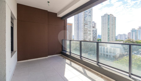 Apartamento à venda com 2 quartos, sendo 1 suíte,  em Alto da Boa Vista, São Paulo, SP