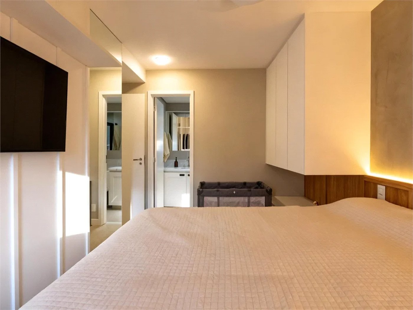 Apartamento à venda com 2 quartos, sendo 1 suíte,  em Vila Cordeiro, São Paulo, SP