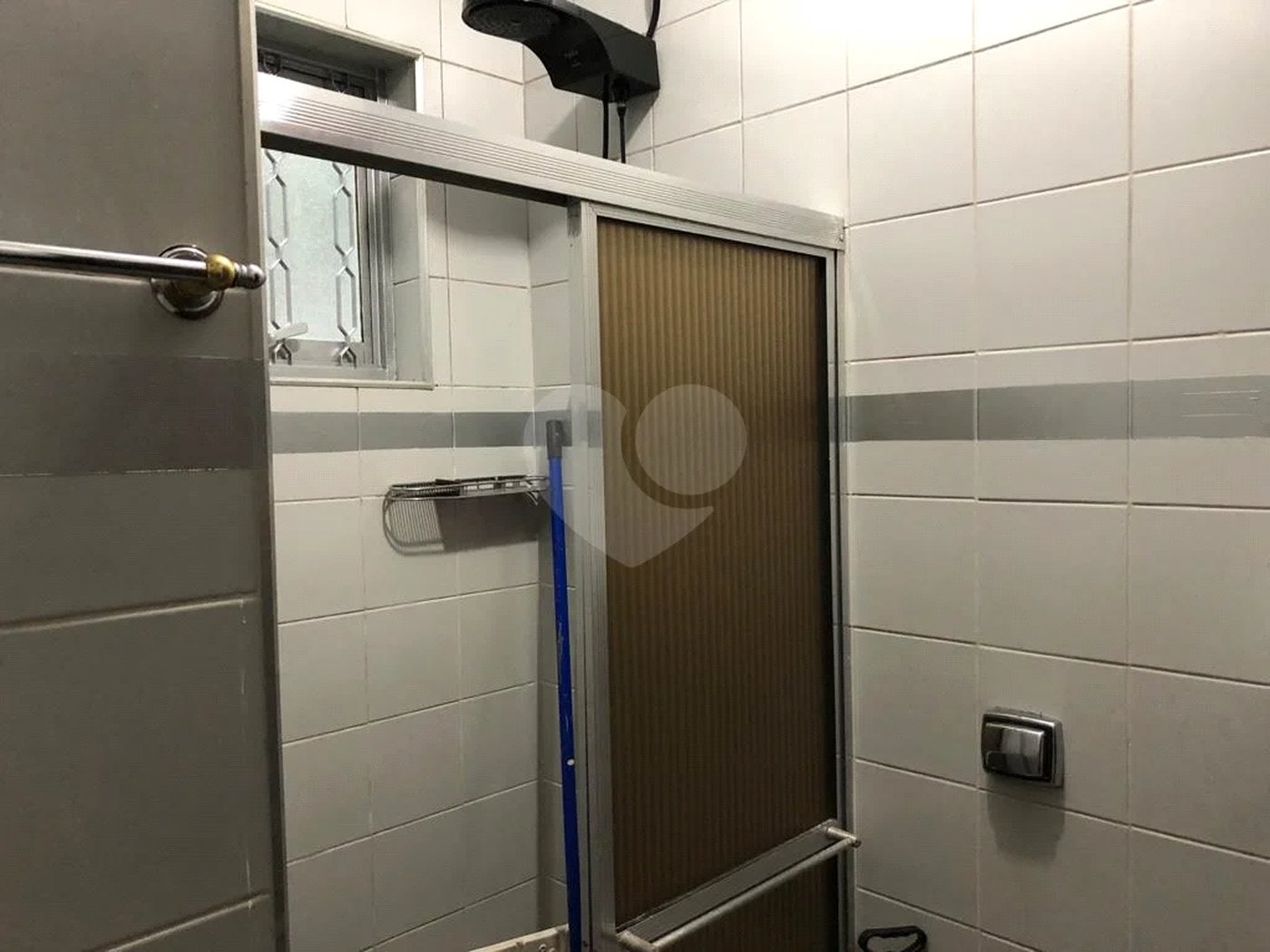 Casa à venda com 3 quartos, sendo 1 suíte,  em Vila Gustavo, São Paulo, SP