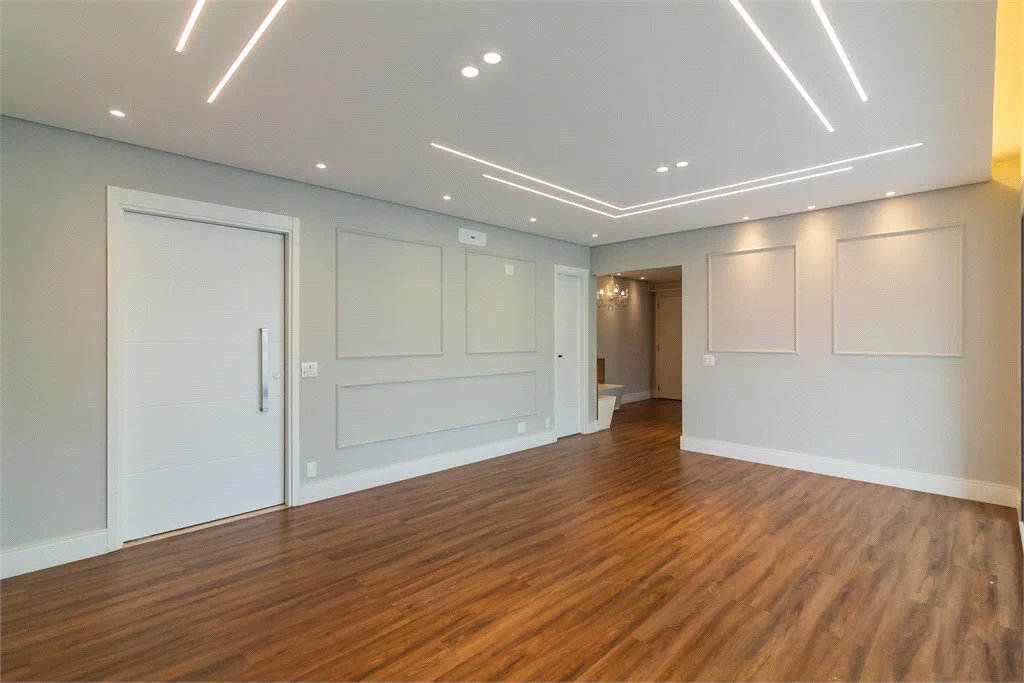 Apartamento à venda com 3 quartos, sendo 2 suítes, em Pinheiros, São Paulo, SP