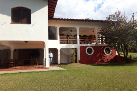 Sítio à venda com 5 quartos, sendo 3 suítes,  em Planalto Verde, São Roque, SP