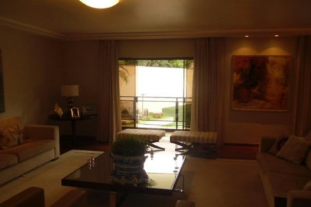 Apartamento à venda com 4 suítes em Real Parque, São Paulo, SP