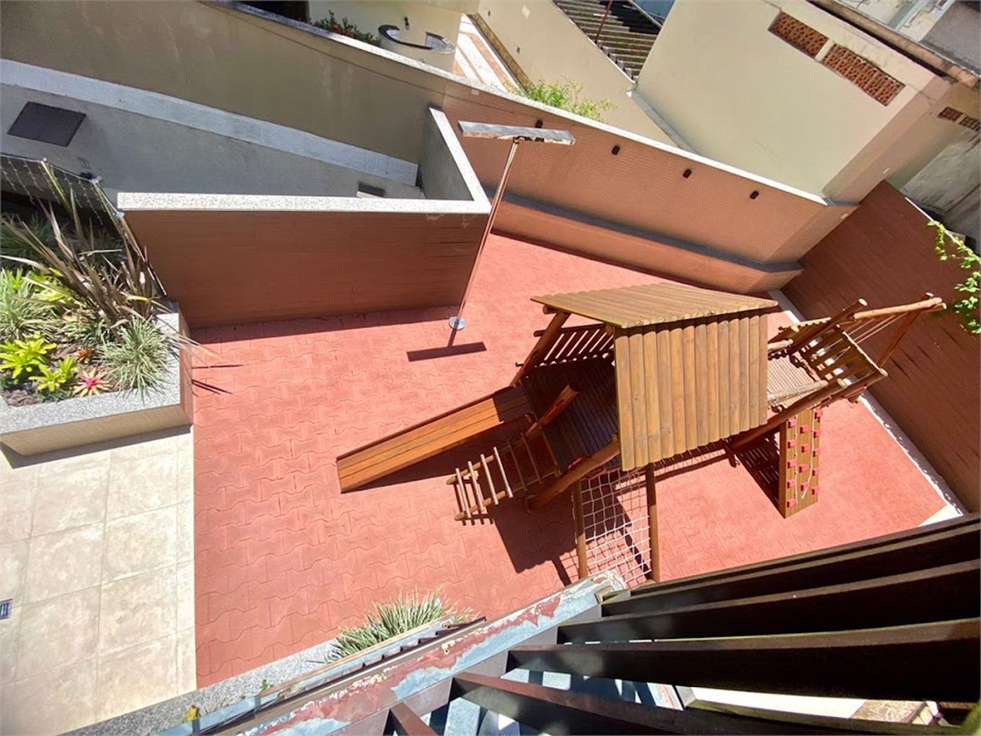 Apartamento Residencial à venda, Centro, Guarujá - AP1385.