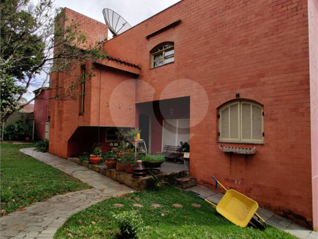 Casa à venda com 4 quartos, sendo 1 suíte,  no condomínio Chacarás Bela Vista, Mairiporã - SP